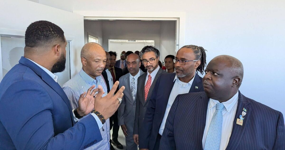 El Gobierno de las Bahamas inaugura un nuevo refugio para huracanes y centro comunitario de última generación en Central Pines, Abaco