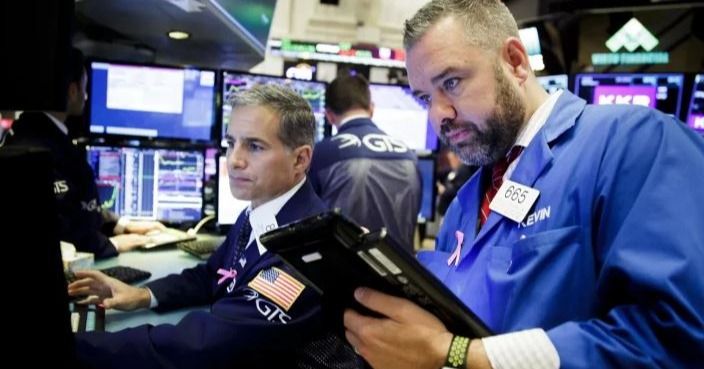 Wall Street cierra en verde este primer día de la semana