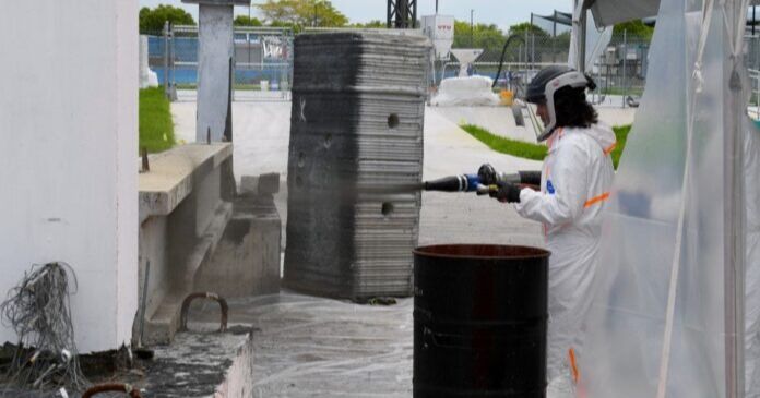 Investigadores de FIU presentan tecnologías de puentes de vanguardia a los líderes del Departamento de Transporte de EE.UU.