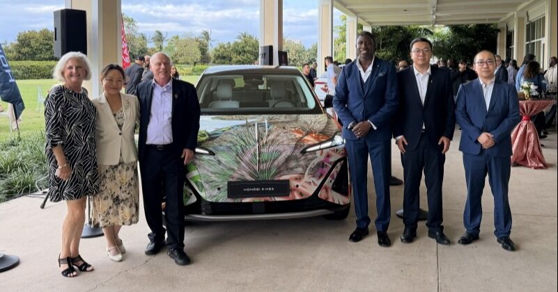Bahamas Local x Easy Car Sales: Un vistazo al lanzamiento de HongQi con Pia Farmer
