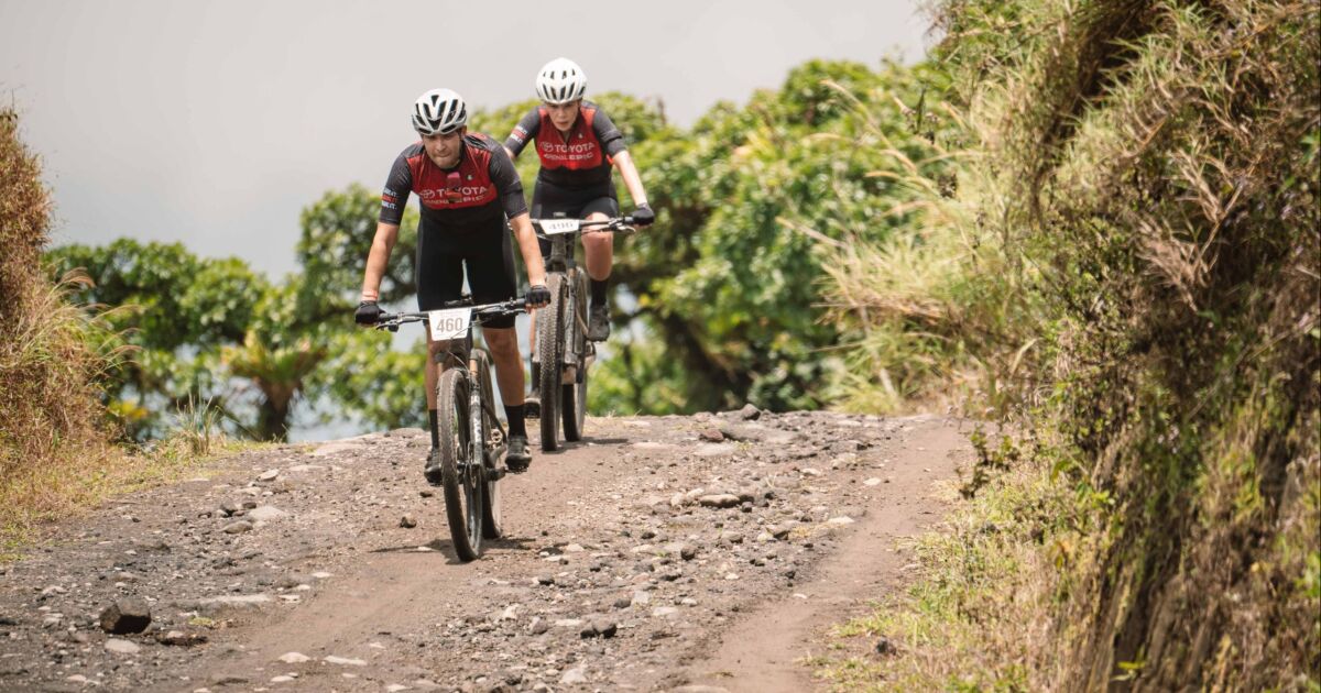 Ciclistas internacionales elevarán el nivel del Toyota Arenal Epic 2026