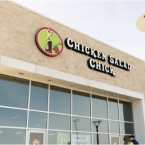 Chicken Salad Chick celebra su crecimiento estratégico en la región atlántica