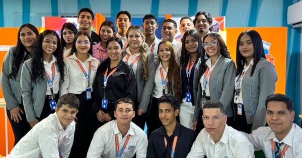 VII Expo Feria JHS del Instituto Universitario JHS estuvo marcada por la innovación y el compromiso