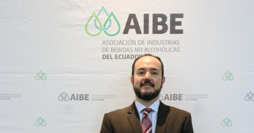 Ricardo Chávez Barragán asume la presidencia del Directorio de la AIBE con enfoque en el fortalecimiento gremial