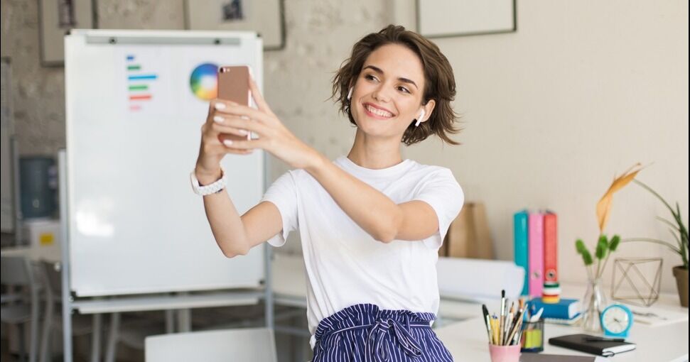 ¿Tienes una marca personal en redes? Así puedes diversificar para no depender del algoritmo