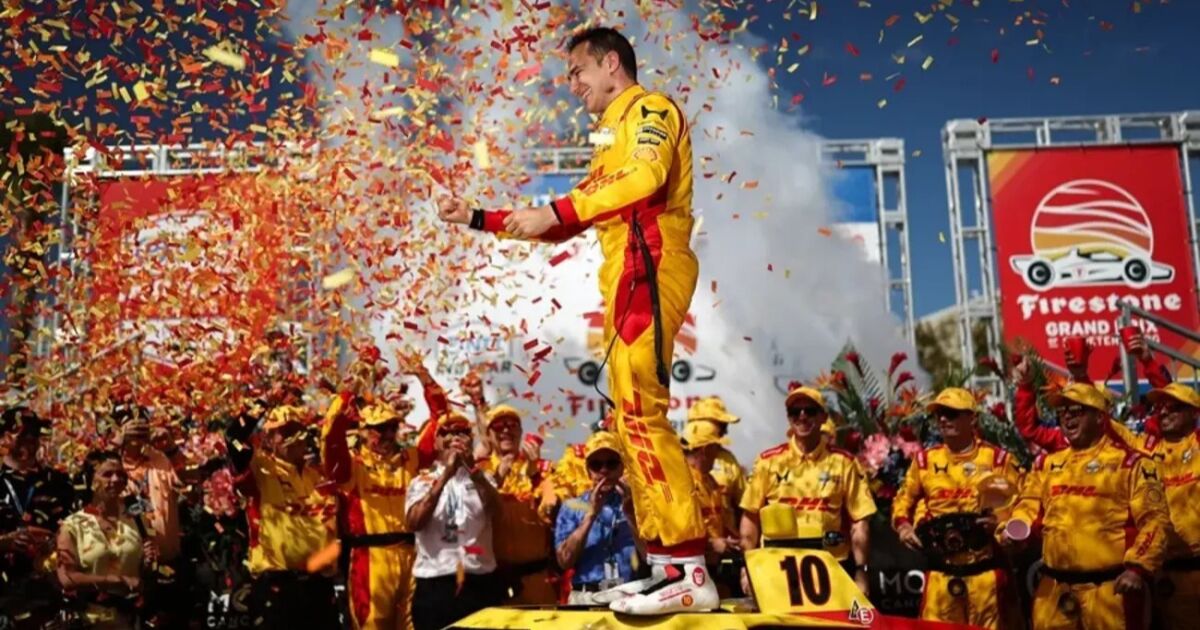 Álex Palou impone su ley en el inicio de la IndyCar en Florida