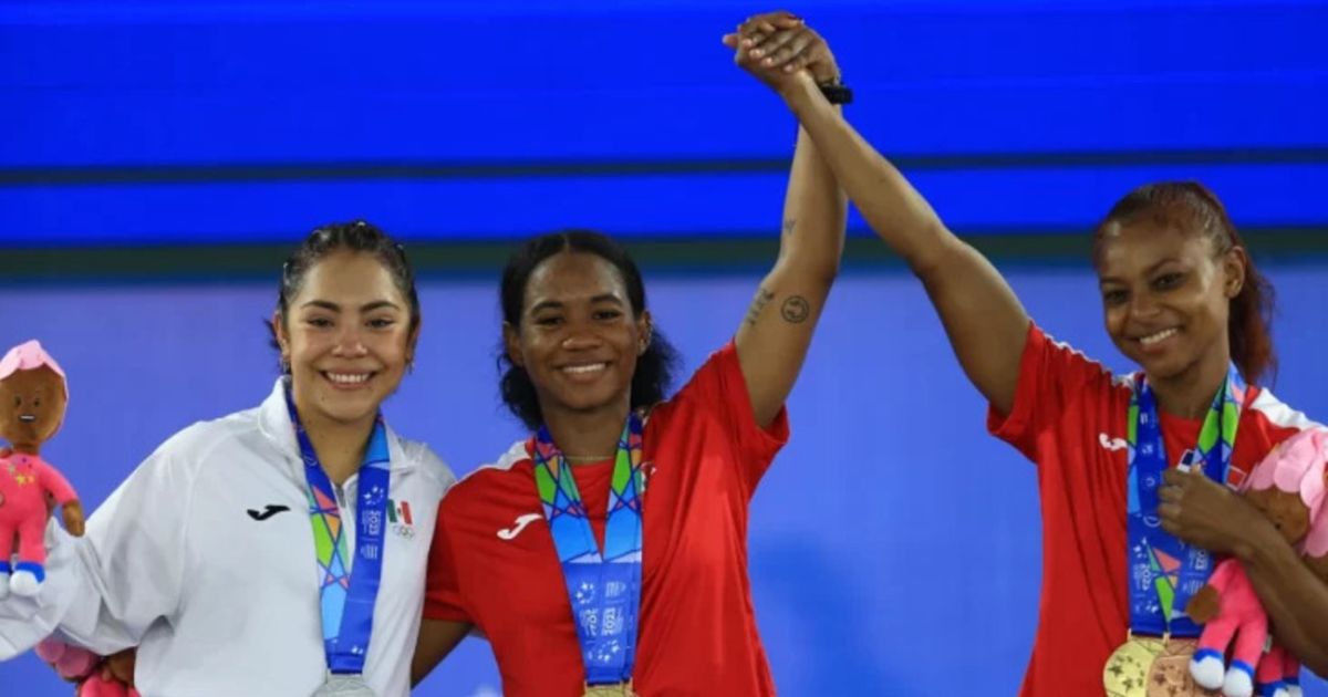Pesistas dominicanas viajan al Panamericano con la mirada puesta en París 2024
