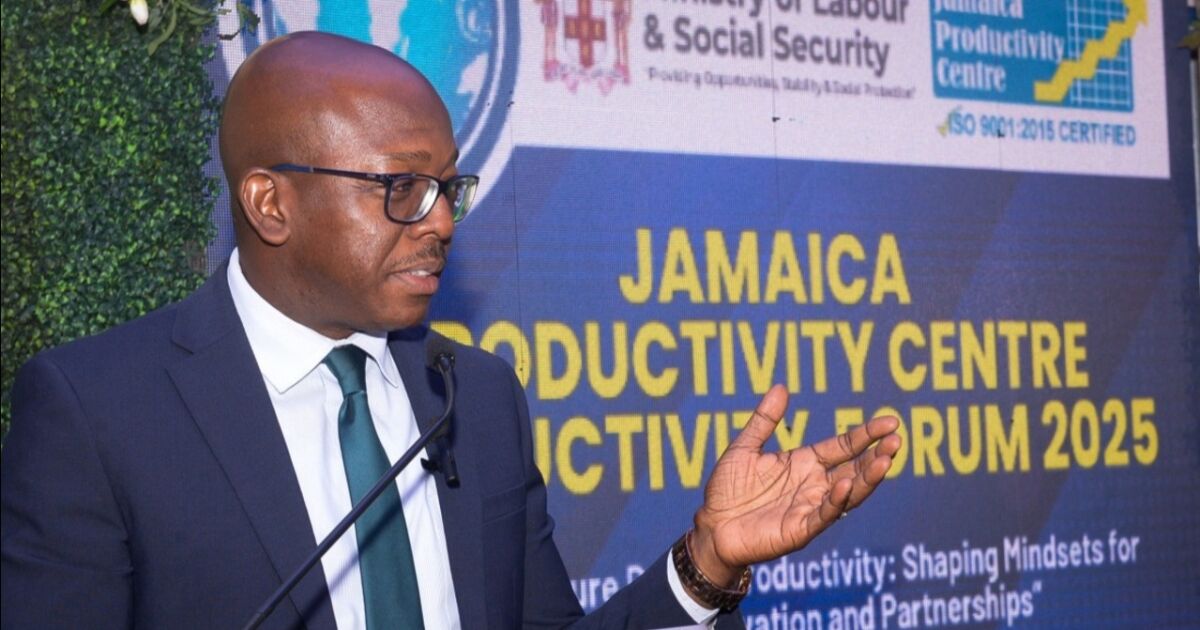 El Ministro de Trabajo afirma que reducir la brecha de productividad es clave para salvaguardar el futuro de Jamaica