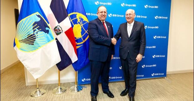 Ministro Magín Díaz se reúne con líderes del BID y FMI para discutir estrategias