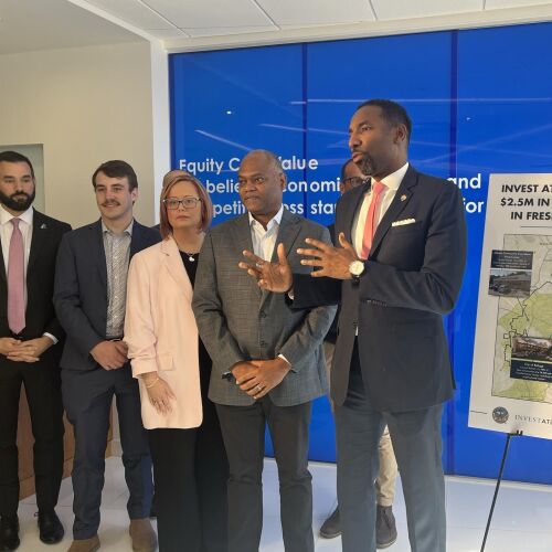 Invest Atlanta se asocia con funcionarios de la ciudad para mejorar el acceso a alimentos frescos