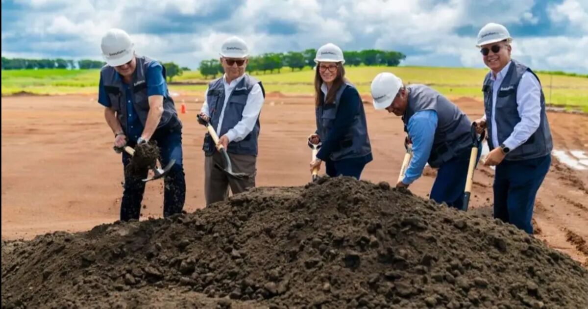 Evolution Free Zone inicia construcción de nuevo centro logístico para Segex