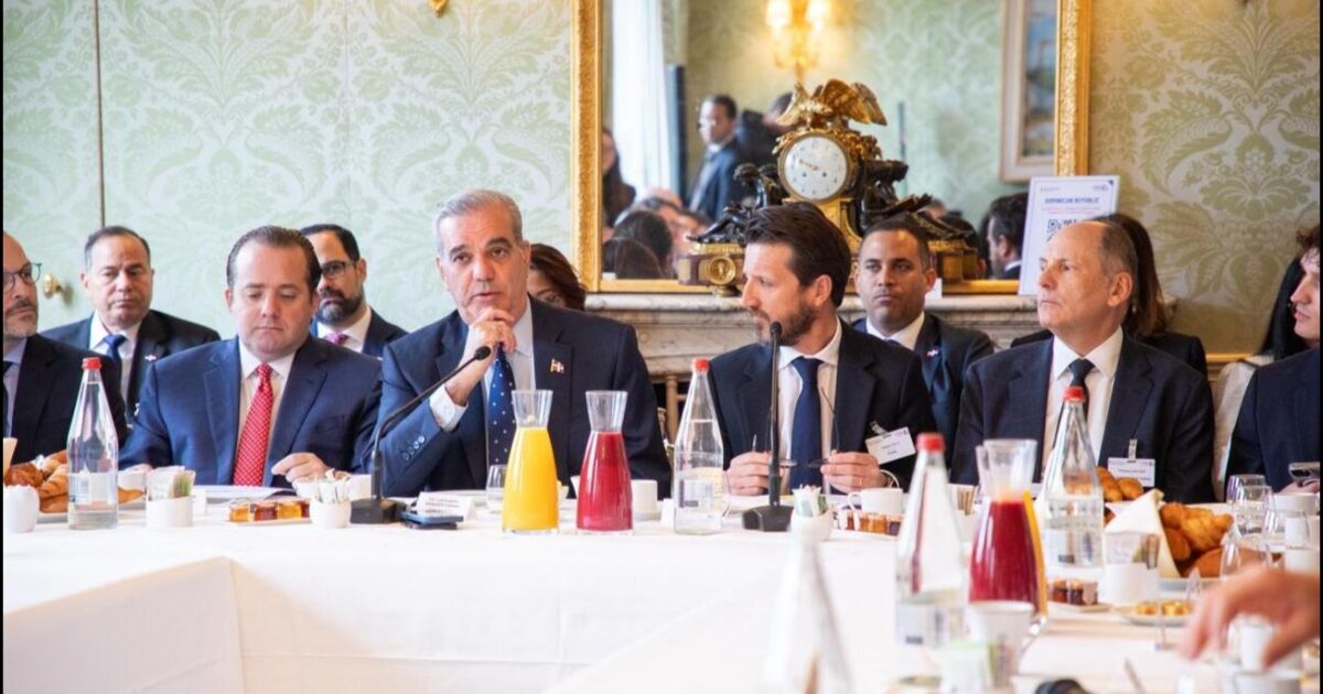 Presidente Abinader reunido con empresarios franceses que reconocen a RD como su principal destino de inversión en el Caribe