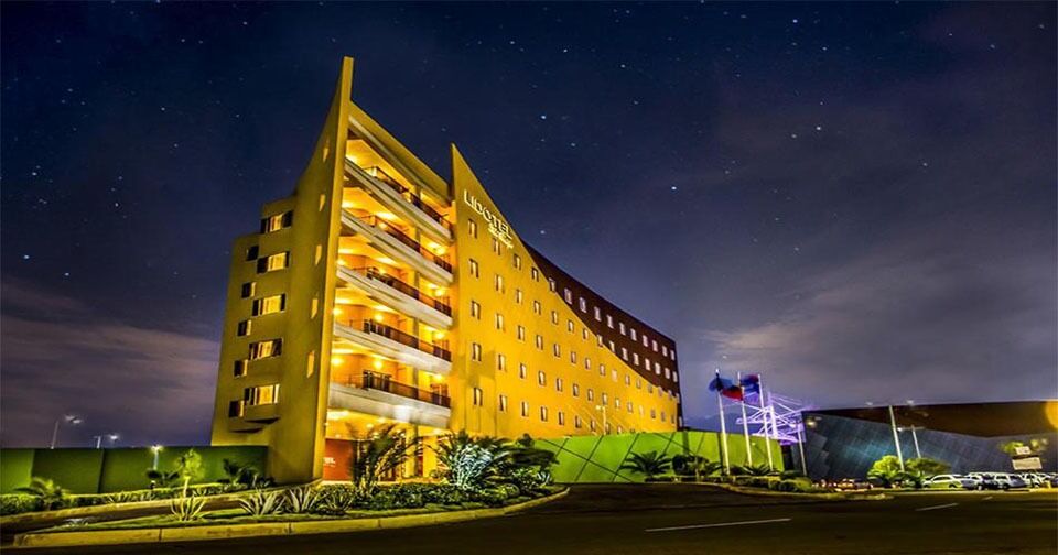 Fenahoven aboga por mejorar la conectividad aérea y los servicios públicos para impulsar la hotelería nacional