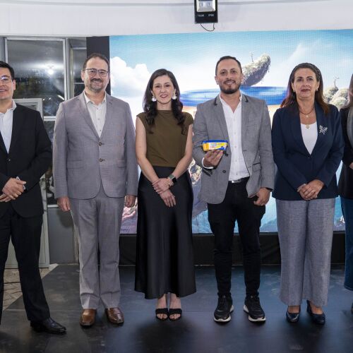 Innovación industrial: Ecuador crea el primer empaque que reduce 30% de plástico con tecnología de piedra y proyecta crecimiento de mercado