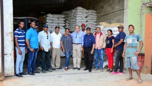 En busca de nuevos mercados: Productores de arroz del Bajo Yuna