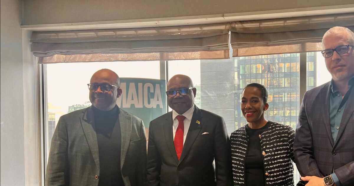 El Ministro de Turismo de Jamaica se muestra optimista sobre la recuperación de la isla