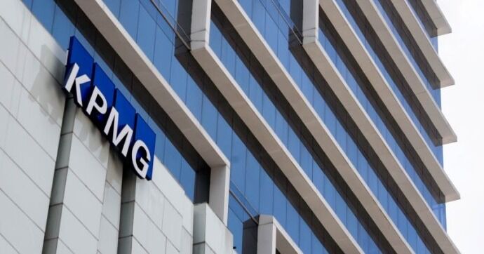 La red global de KPMG crece un 5.1% impulsada por la inteligencia artificial y el talento