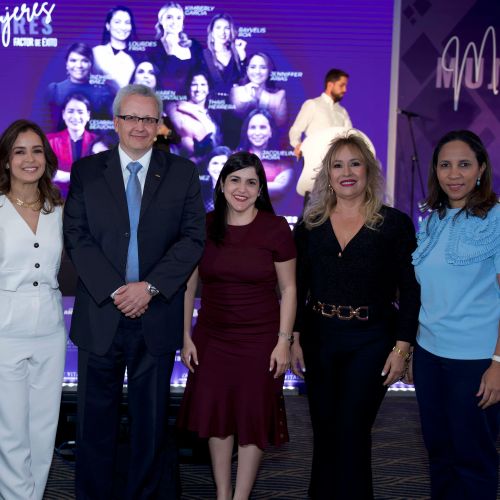 Conversatorio Voces que transforman, liderazgos que inspiran