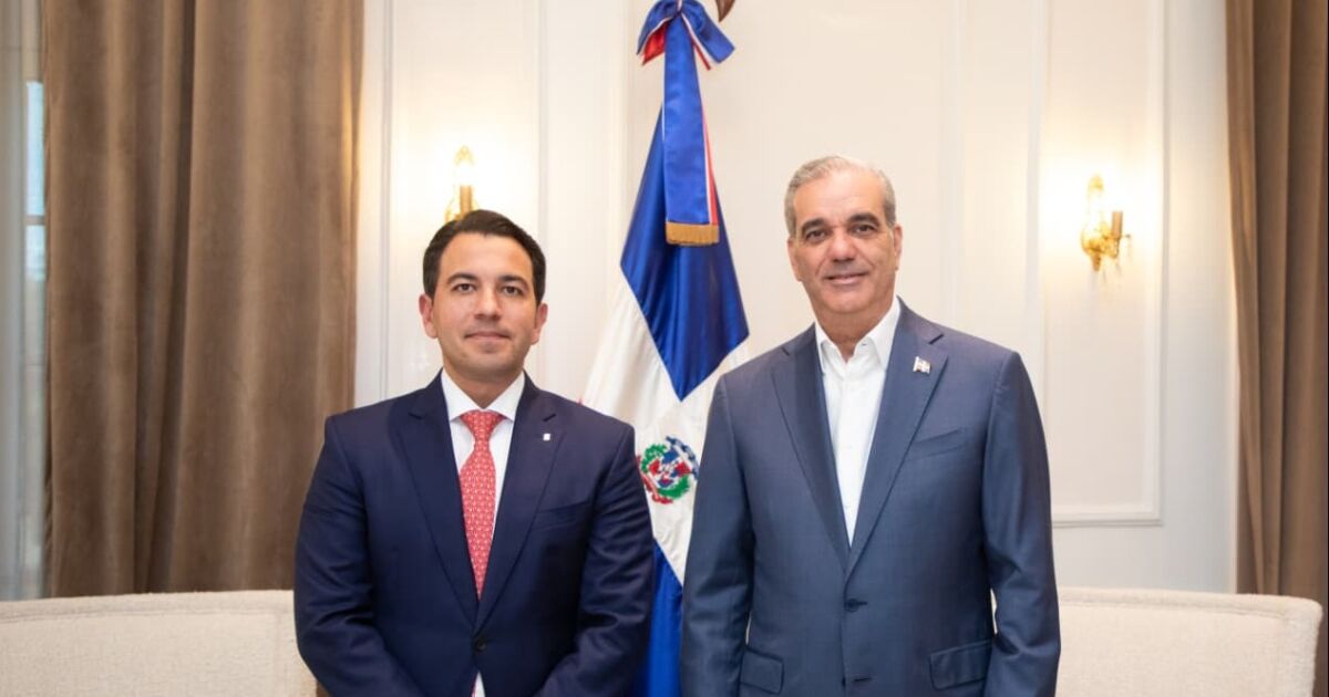 Presidente Ejecutivo de Scotiabank República Dominicana y mandatario Abinader dialogan sobre rol estratégico de RD