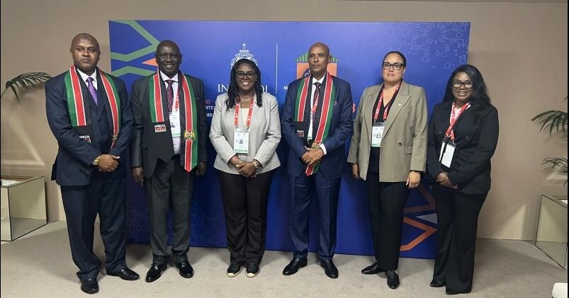 "Mujeres en puestos de liderazgo" en la Asamblea General de INTERPOL en Marrakech, Marruecos, Shanta Knowles encabezó la delegación de Bahamas