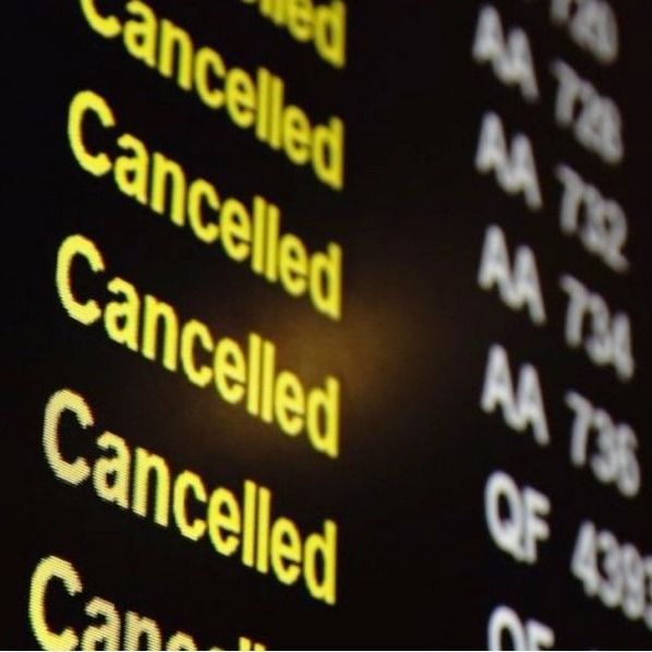 Aumentan cancelaciones de vuelo a medida que la tormenta tropical Hilary se acerca a la costa oeste y suroeste