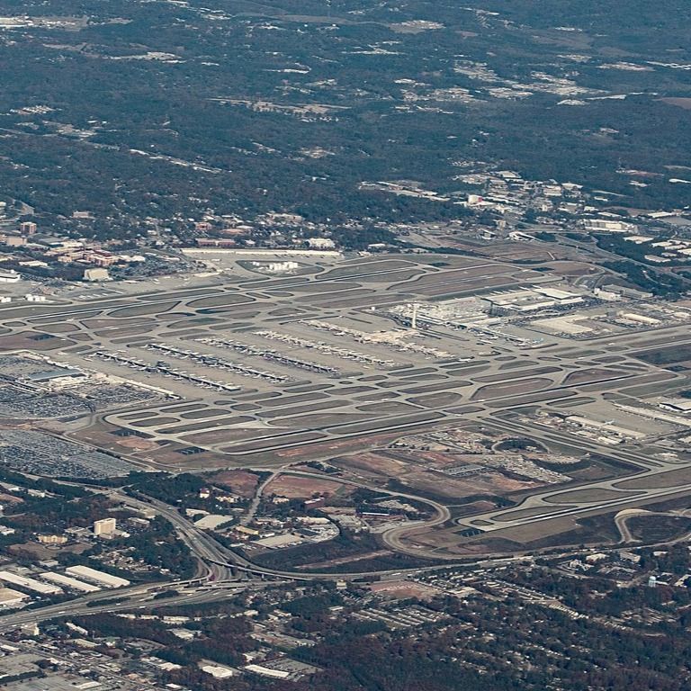 POR QUÉ EL AEROPUERTO DE ATLANTA ES EL MÁS TRANSITADO DEL MUNDO