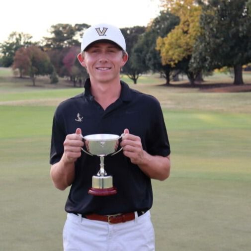 Después de la controversia, Gordon Sargent de Vanderbilt se lleva el juego por golpes de la Copa East Lake; Blanca Fernández García-Poggio de Texas A&M también gana