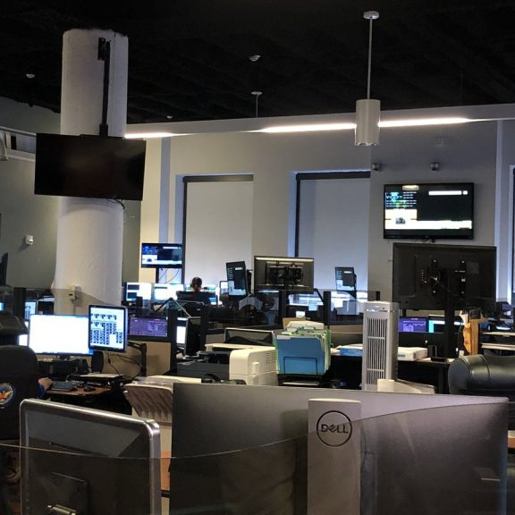 El alcalde de Atlanta presiona para obtener más fondos para mejorar el centro de llamadas 911, después de la investigación de CBS46