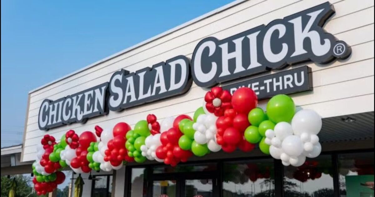 Chicken Salad Chick firma un acuerdo de franquicia para 25 unidades en el norte del estado de Nueva York