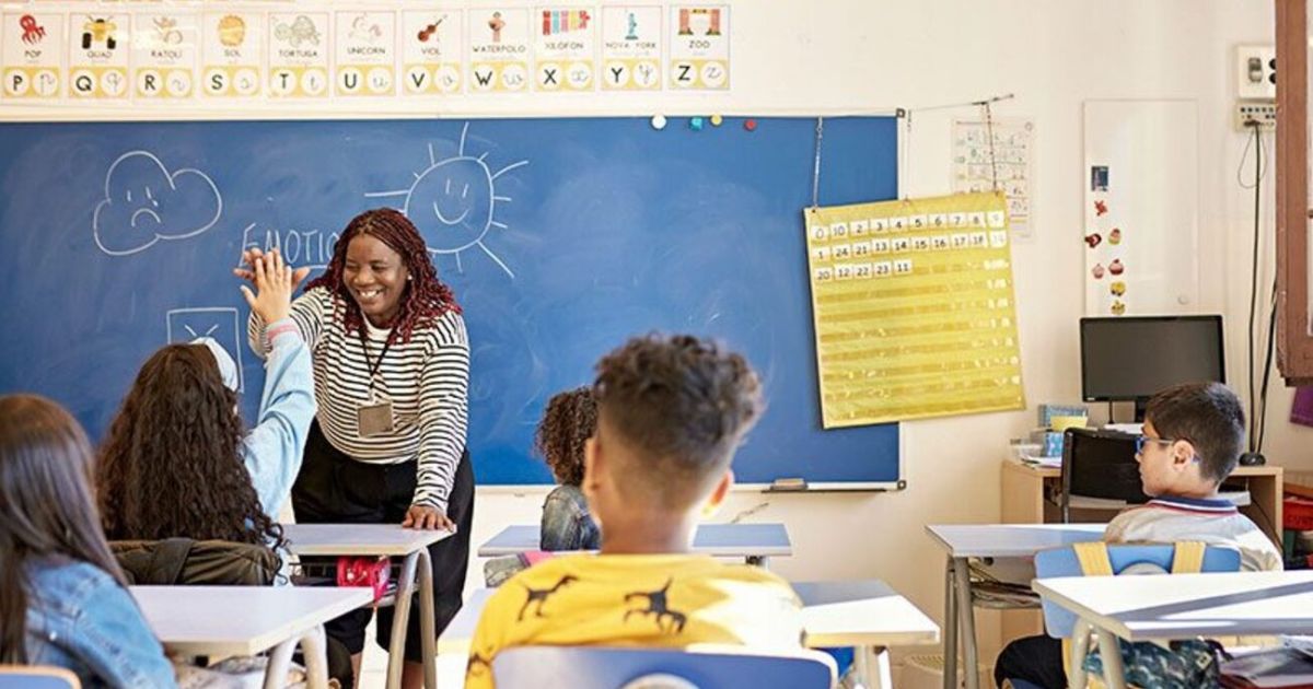 La Universidad Estatal de Georgia establece un programa para preparar y retener maestros para los distritos escolares de Georgia