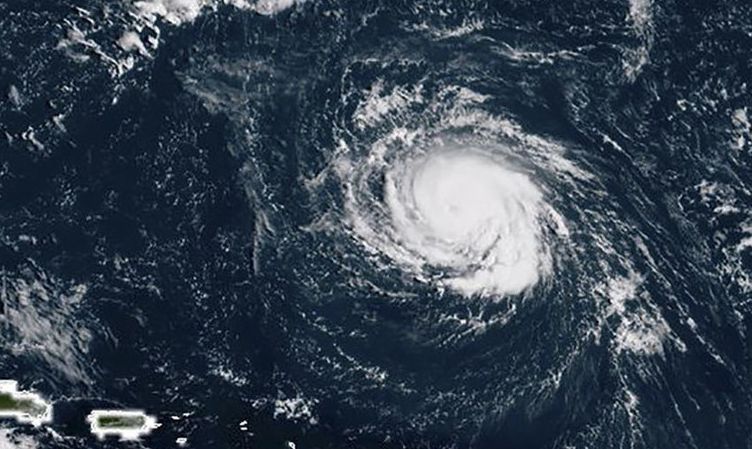 JCE y Embaja de EE.UU. suspenden de labores ante el posible paso ciclón tropical