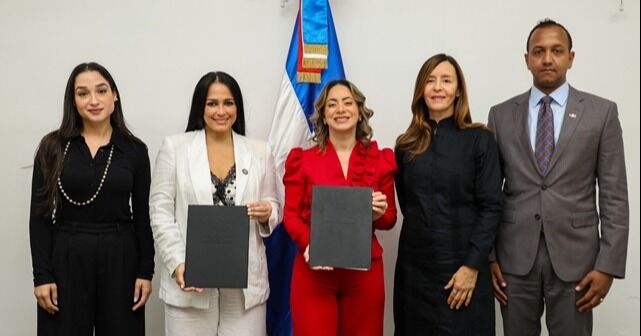 INDEX, Ministerio de la Mujer y Cámara de Comercio de Madrid impulsan programa de formación para mujeres dominicanas en España