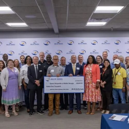 Blue Bird Foundation invierte $81,000 en organizaciones que apoyan a niños y jóvenes de Georgia