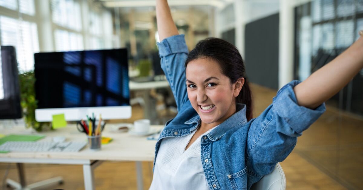El 15% de los adultos en edad laboral vive con un trastorno mental; conoce 7 hacks para cuidar tu mente mientras trabajas