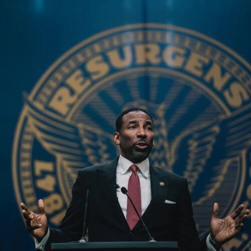 Andre Dickens, el 61º alcalde de Atlanta, juramentó para un segundo mandato