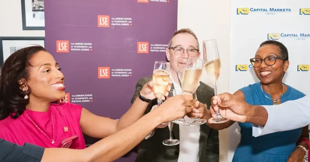 ¡Felicitaciones por los 130 años de la London School of Economics!