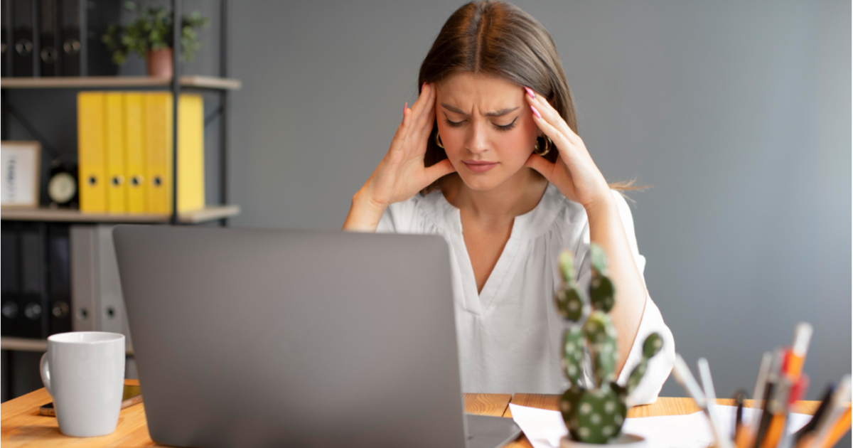 El 77% de los profesionales sufre estrés laboral crónico la neurociencia ofrece una solución