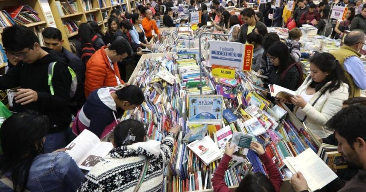 Industria del libro, a la espera de más negocios en la Feria del Libro de Bogotá