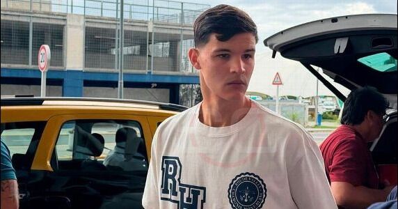 Valentín Carboni, en Racing: el llamado de Milito, la charla con Lautaro y la promesa para el hincha