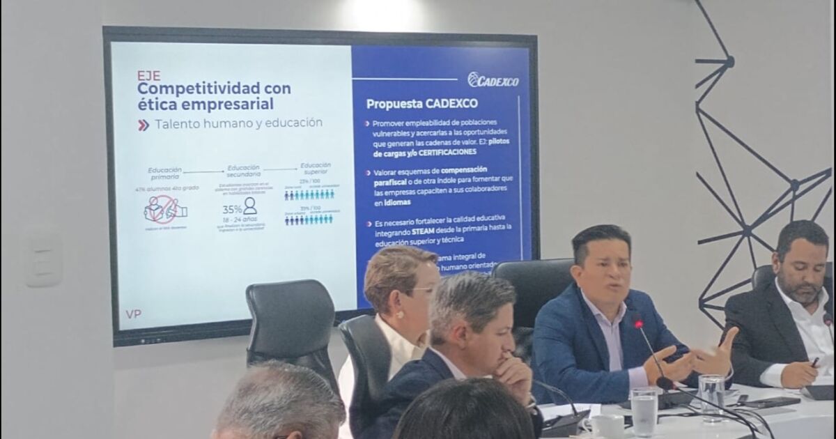 Empresarios y académicos hacen llamado a promover certificaciones tecnológicas
