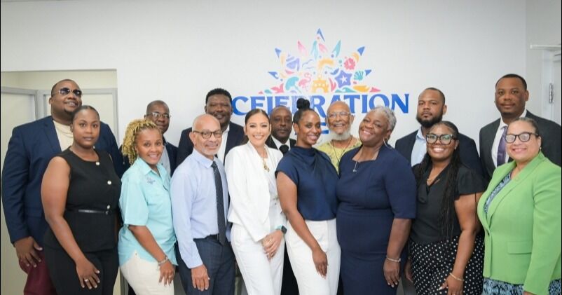 Carnival Cruise Line lanza el Consejo Asesor de Gran Bahama para fortalecer la colaboración con la comunidad