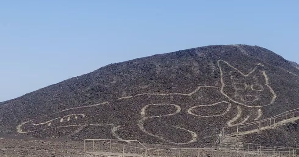 Perú reduce el área protegida de las líneas de Nazca pese a la presencia de minas informales