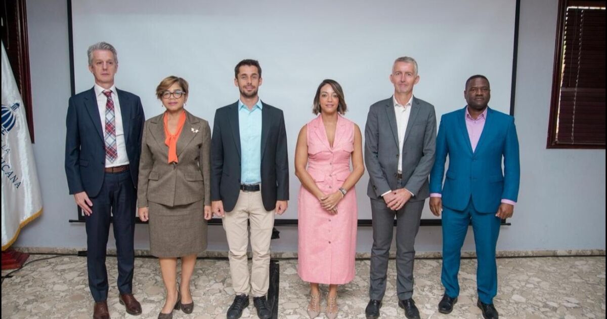 Gobierno dominicano y Francia impulsan seminario para promover un sistema eléctrico más sostenible y resiliente