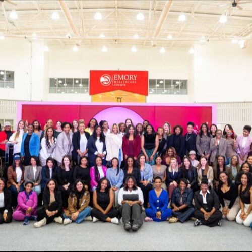 Los Hawks defienden el futuro del liderazgo femenino en la 3.ª Cumbre Anual "She LEADS"