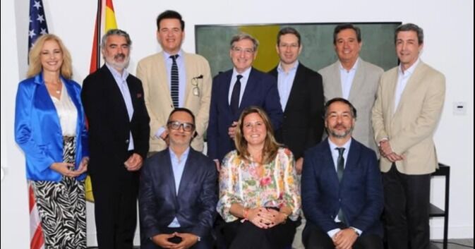 Sevilla busca vuelo a Miami que impulsaría turismo y comercio bilateral
