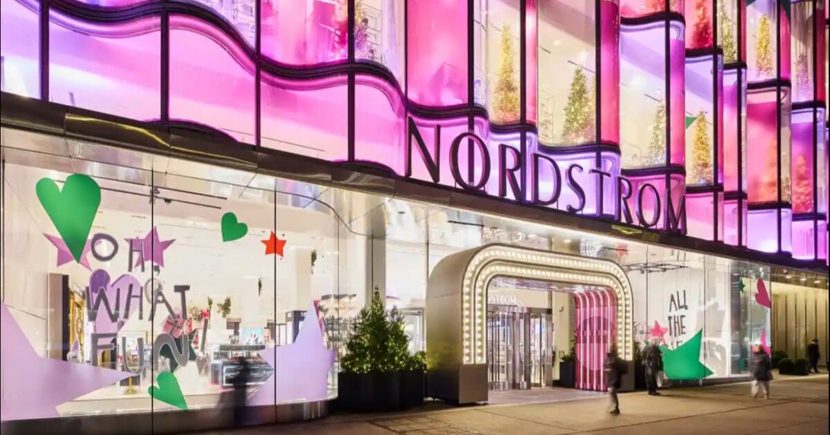 Nordstrom NYC lanza la experiencia de compras navideñas multisensoriales 'Oh, What Funhouse!'
