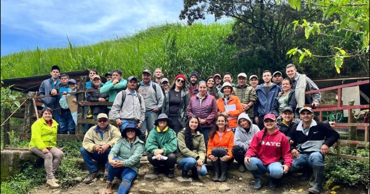 Impulsan biofábricas campesinas que reducen en más de 80% uso de agroquímicos