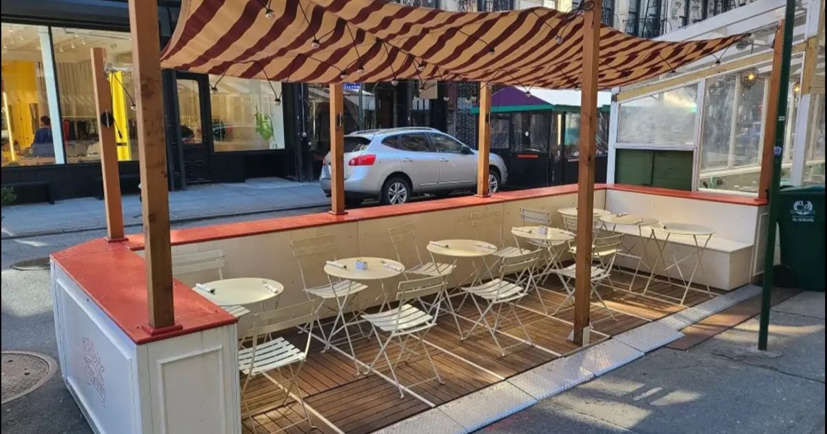'Marketplace' opciones para nuevas instalaciones para cenar al aire libre en NY