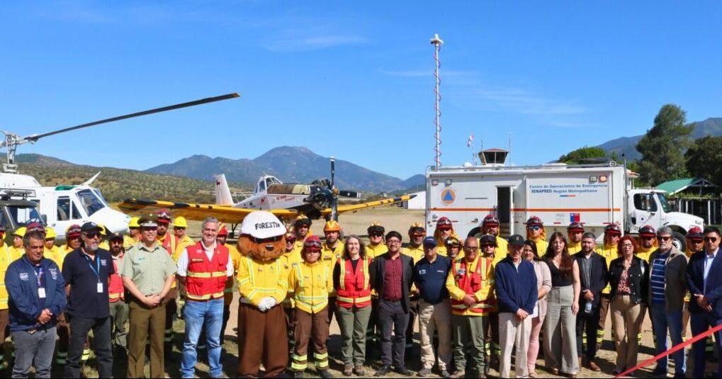 CONAF RM presenta Plan de Acción 2025-2026 para prevenir y combatir los incendios forestales