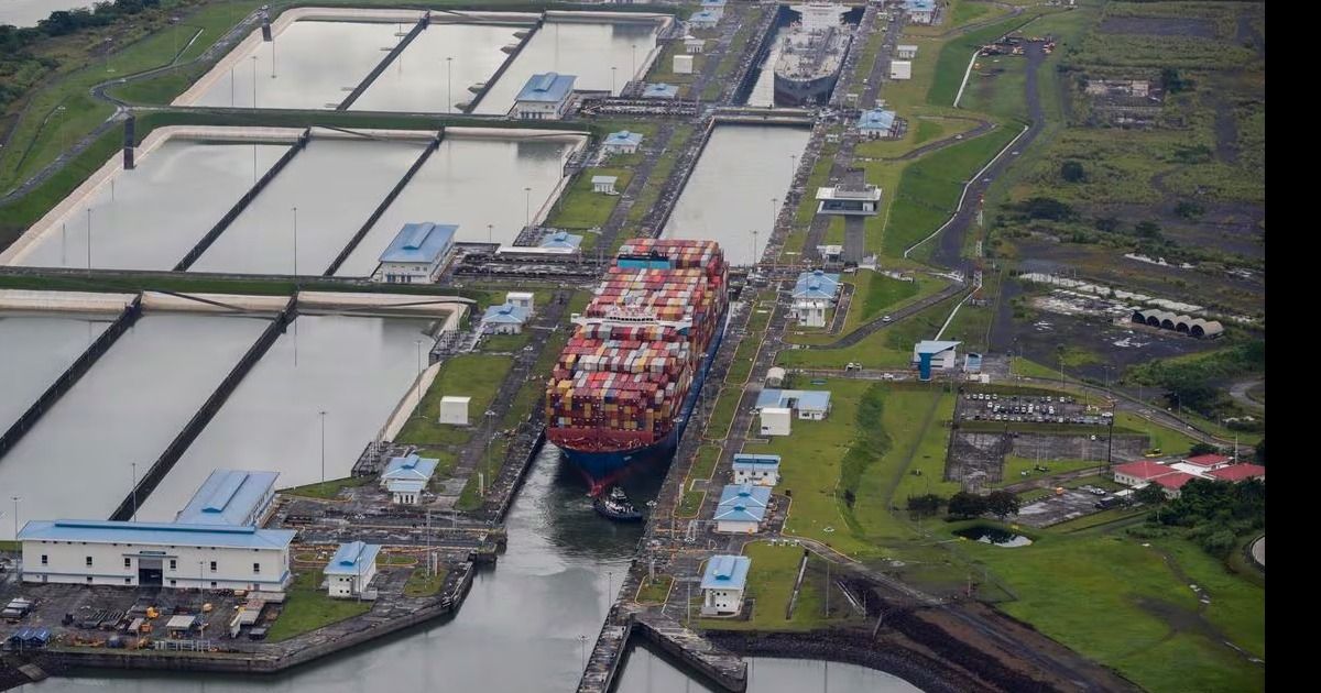 Canal de Panamá aumenta a 27 los tránsitos diarios por mejoría del nivel del lago Gatún